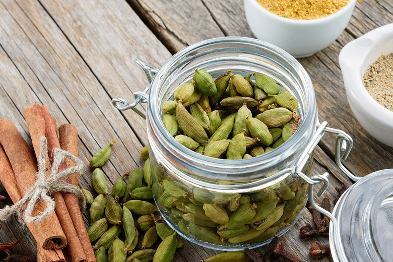 6 Sweet Spices That Define the Perfect Holiday Flavor